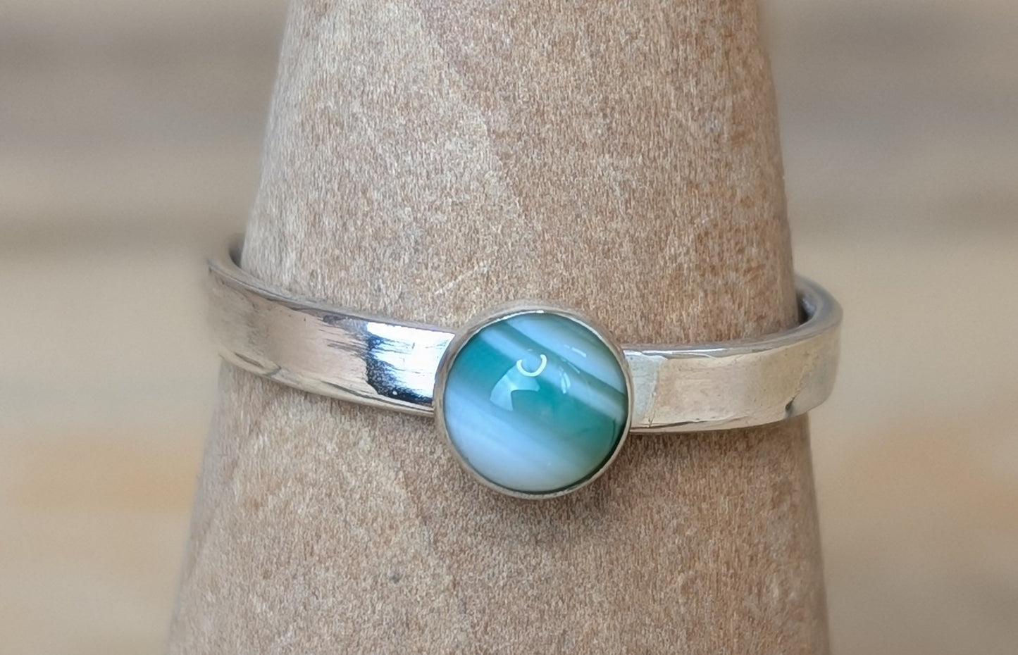 sterling silver green and white agate ring