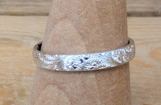 sterling silver paisley textured band
