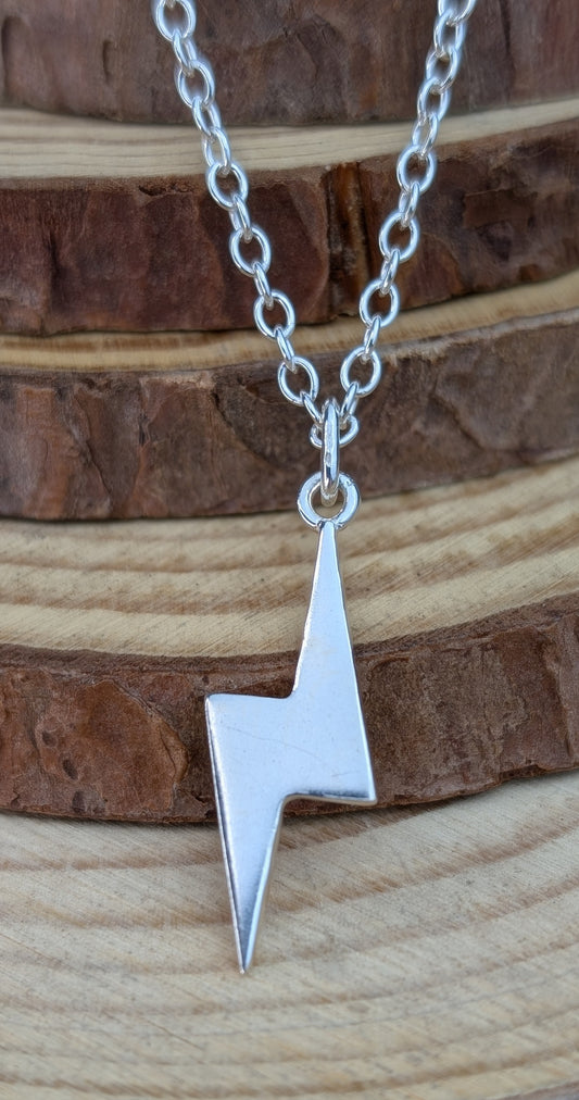 sterling silver lightning bolt pendant