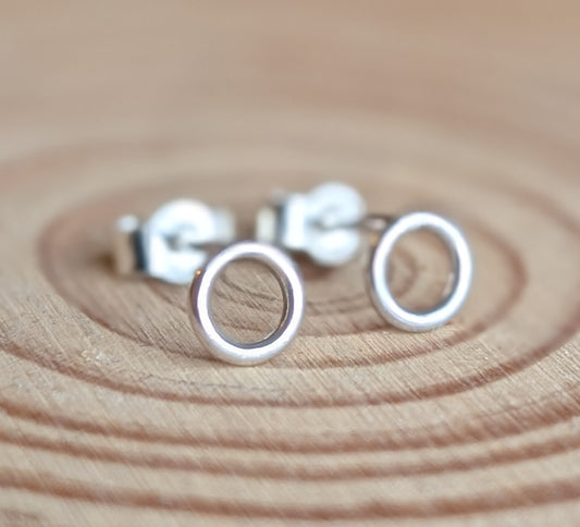 sterling silver 5mm open circle stud earrings
